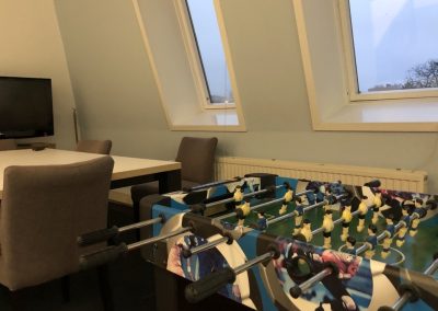 voetbaltafel in vergaderruimte werkplek050